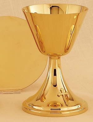 Gold Chalice With Scale Paten